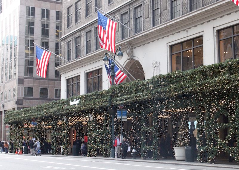 Lord & taylor Store