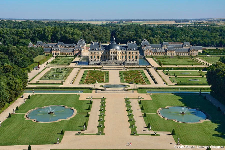 https://sumptuous-events-staging.kodyo.ai/venue/vaux-le-vicomte/