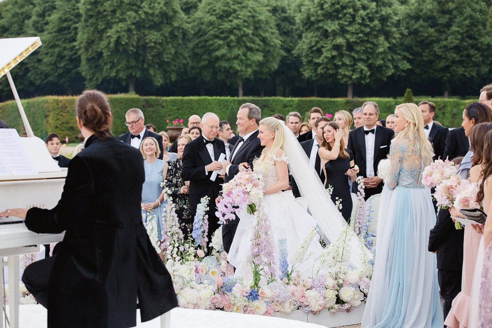 Paris chateau wedding at Vaux le Vicomte - Bride walking down the isle