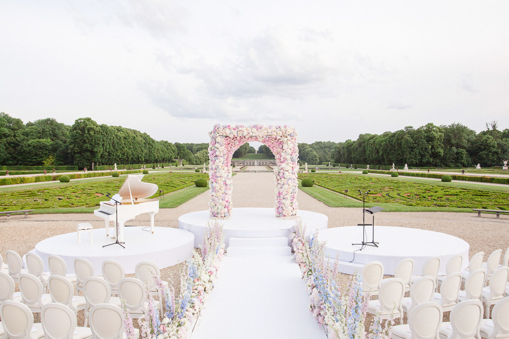 Vaux le Vicomte wedding - Ceremony Setup - Event planned by Sumptuous Events
