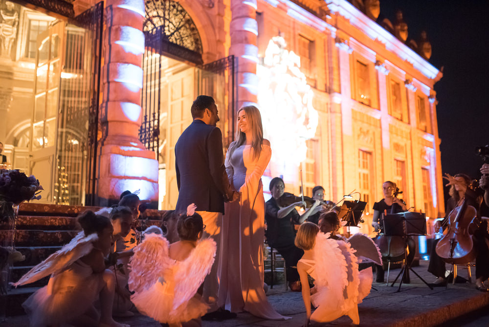Luxury marriage proposal at Chateau Vaux le Vicomte